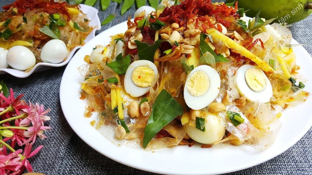 các món ăn vặt ngon rẻ dễ làm: bánh tráng trộn