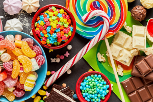 Các loại kẹo món ăn vặt trẻ em yêu thích