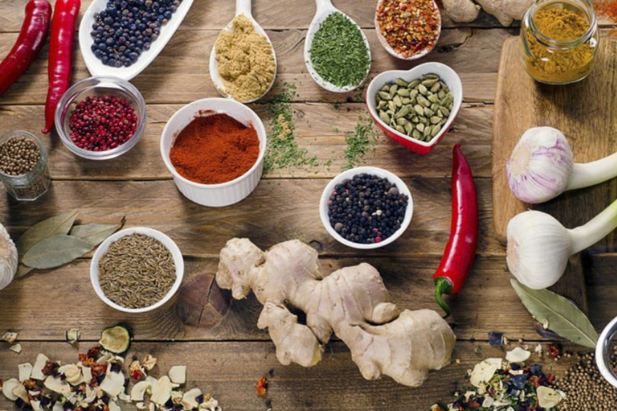 Tỏi và các gia vị khác tác động đến lượng calo trong heo khô cháy tỏi