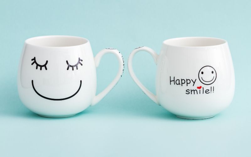 quà mùng 8 tháng 3: ly sứ đôi