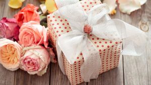 quà mùng 8 tháng 3