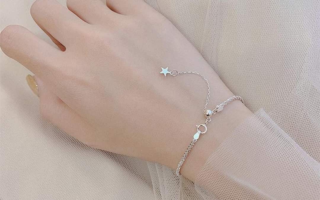 quà mùng 8 tháng 3: vòng tay