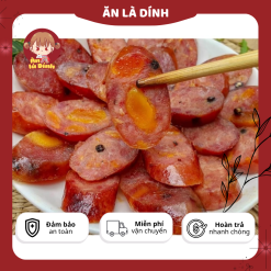 Lạp xưởng trứng muối