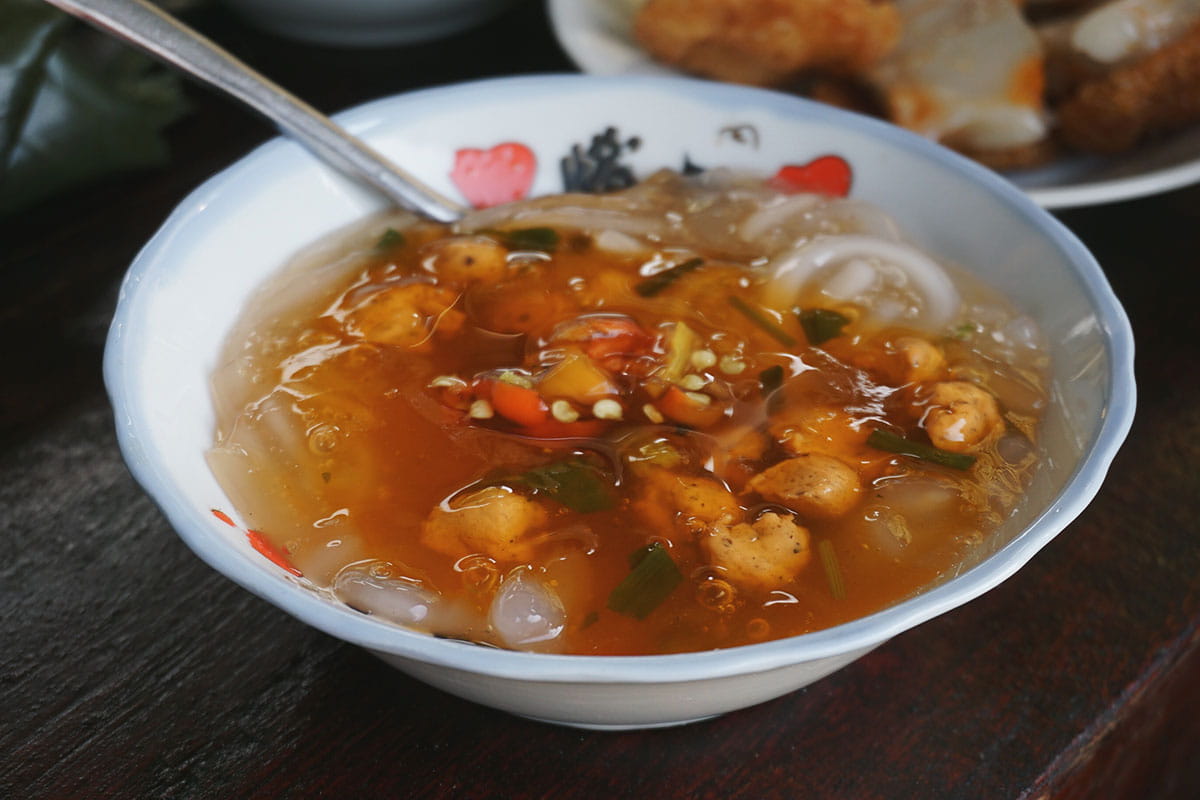 Top 16 món đặc sản ở Huế bạn nhất định phải thử