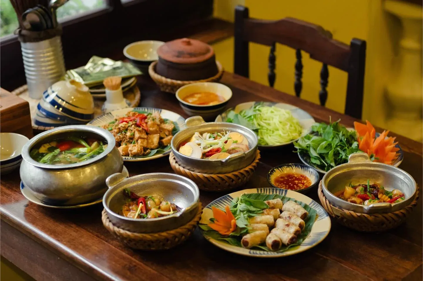 Top 16 món đặc sản ở Huế bạn nhất định phải thử